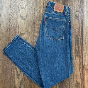 Levi Wedgie Straight Jeans in Something Cheeky